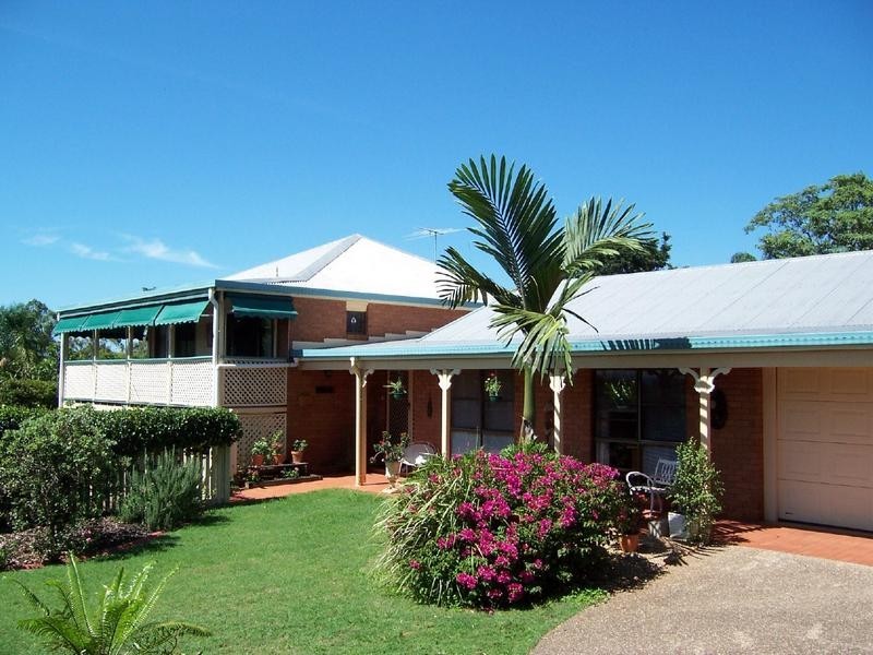 38 Pinkwood St, Bellbowrie QLD 4070